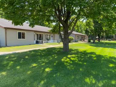 Main picture of 140 S Sandcrest Ave