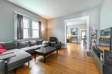 Main picture of 1229 Pleasant St