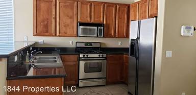 Main picture of 11215 Dahlia Grove St