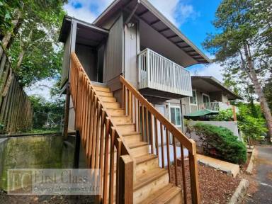 Main picture of 5704 SW Beaverton Hillsdale Hwy