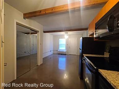 Main picture of 1407 17th Ave S