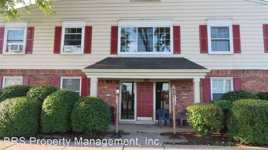 Main picture of 739 W Maple Rd