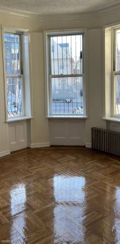 Main picture of 3107 Clarendon Rd