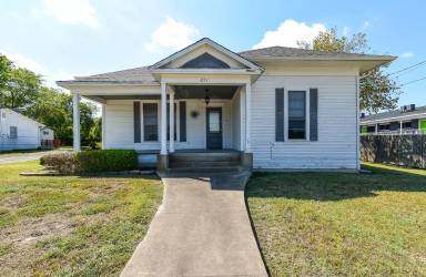 Main picture of 2311 Washington St
