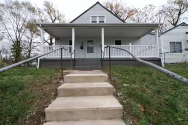 Main picture of 852 Westwood Ave