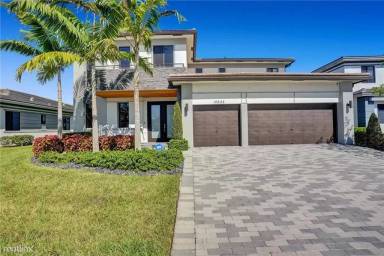 Main picture of 10655 Mira Vista Dr