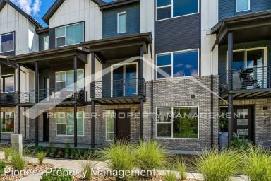 Main picture of 5110 Vivian St