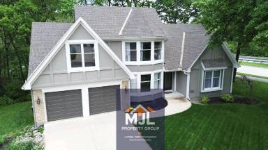 Main picture of 15601 Maple St