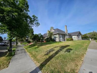 Main picture of 1214 N Pershing Ave
