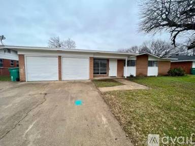 Main picture of 203 S Barbara St