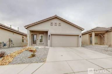 Main picture of 916 Tazanita Loop SE