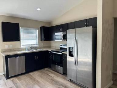 Main picture of 15172 SW 8th Pl