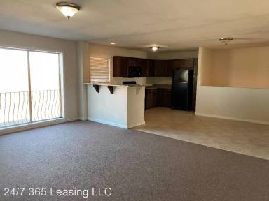 Main picture of 710 N Main St