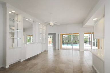 Main picture of 13320 Ipolita St