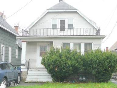 Main picture of 207 French St