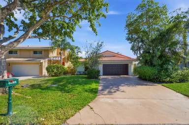 Main picture of 6488 Pond Apple Rd