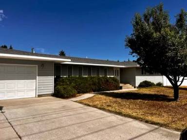 Main picture of 36 Golden Willow Loop