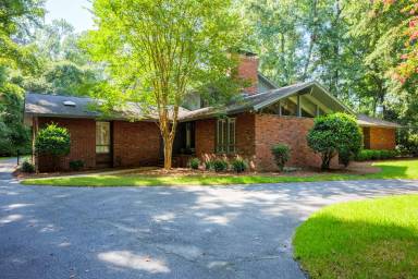 Main picture of 1 Castle Creek Pl