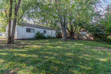 Main picture of 704 S Scottswood Dr