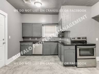 Main picture of 1161 N McKinley Ave