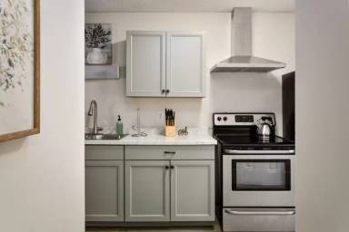 Main picture of 206 W Willis Ave