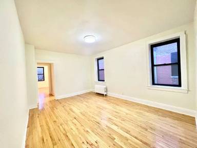 Main picture of 4015 79th St