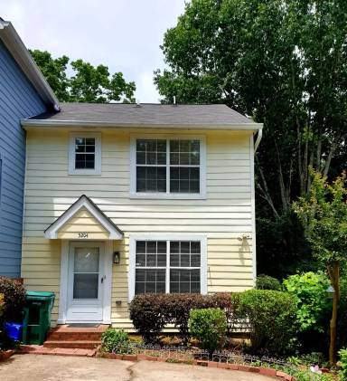 Main picture of Laurel Bridge Drive