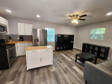 Main picture of 1119 32nd St