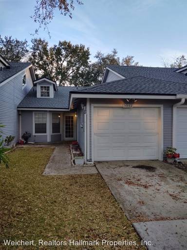 Main picture of 5512 Fairfax St