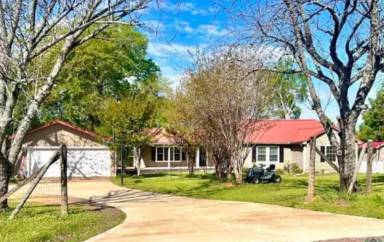 Main picture of 2596 Elk Rd
