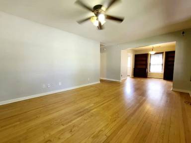 Main picture of 9342 San Fernando Way
