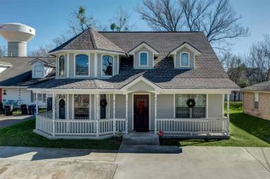 Main picture of 1602 Park Pl
