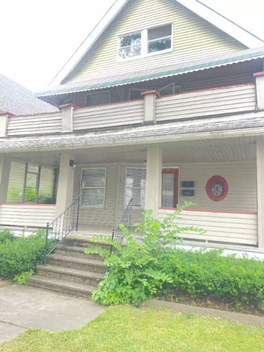 Main picture of 2688 E 128th St