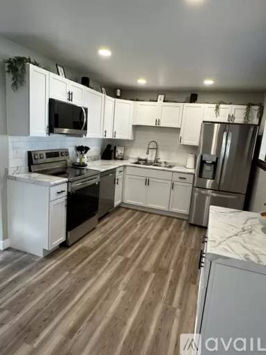 Main picture of 801 Gloria Ave