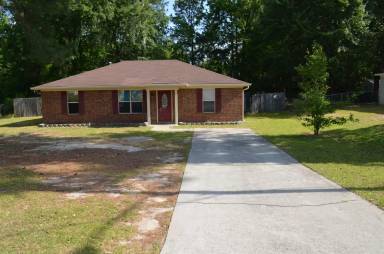 Main picture of 915 N Willowick Dr