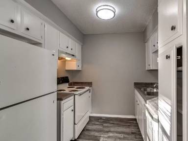 Main picture of Parkview Flats Apartments