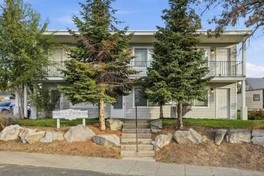 Main picture of 547 E Fairview Ave