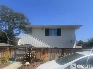 Main picture of 2563 Treasure Dr