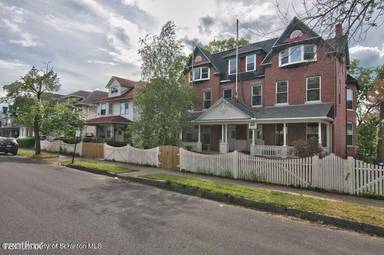 Main picture of 533 Quincy Ave