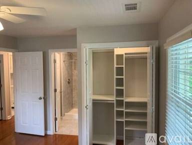Main picture of 2528 Spring Dr SE