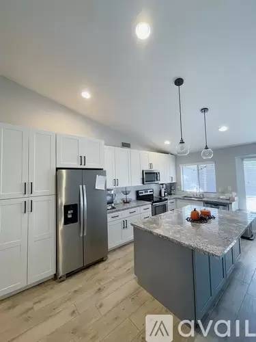 Main picture of 922 S Wanda Dr