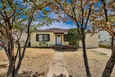 Main picture of 2519 1st St