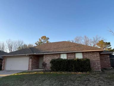 Main picture of 1751 Concord Dr