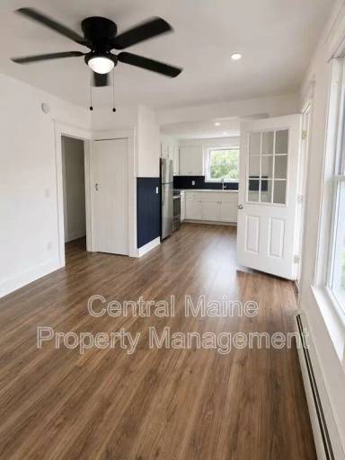 Main picture of 485 Turner St
