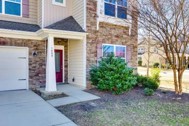 Main picture of 3000 Sewee Ln