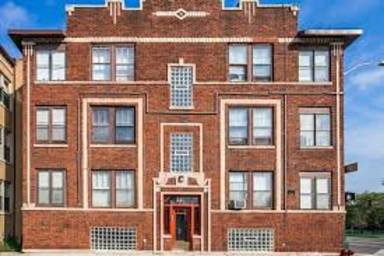 Main picture of 1558 E 65th Pl