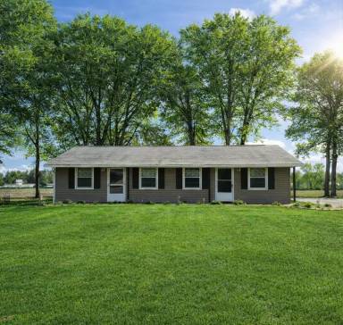 Main picture of 621 Cloverdale Ave