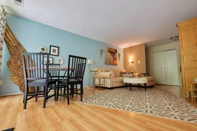 Main picture of 1669 Parkcrest Cir