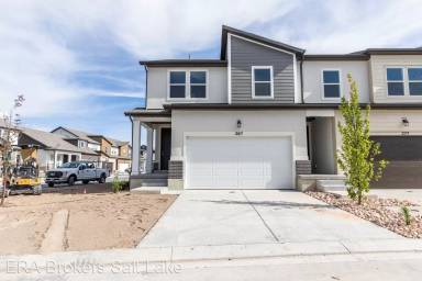 Main picture of Lakefront at Vineyard Town Center