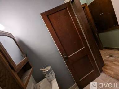 Main picture of 612 W Elm St